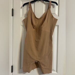 Honeylove Beige Nude Shaping Bodysuit